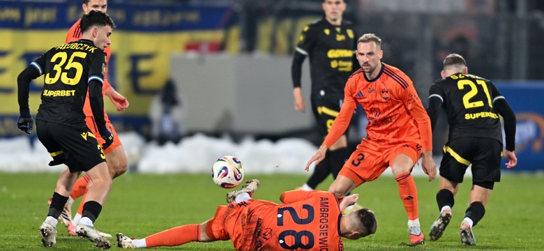 Bruk-Bet Termalica z drugim zwycięstwem z rzędu. Arka nadal nie wygrała na wyjeździe