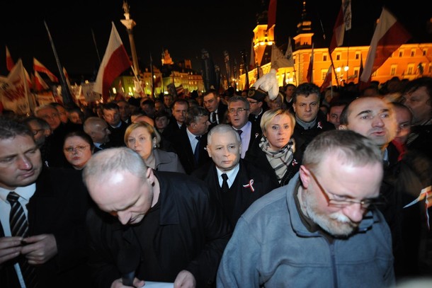 WARSZAWA WITO NIEPODLEGOCI SPOECZNE OBCHODY