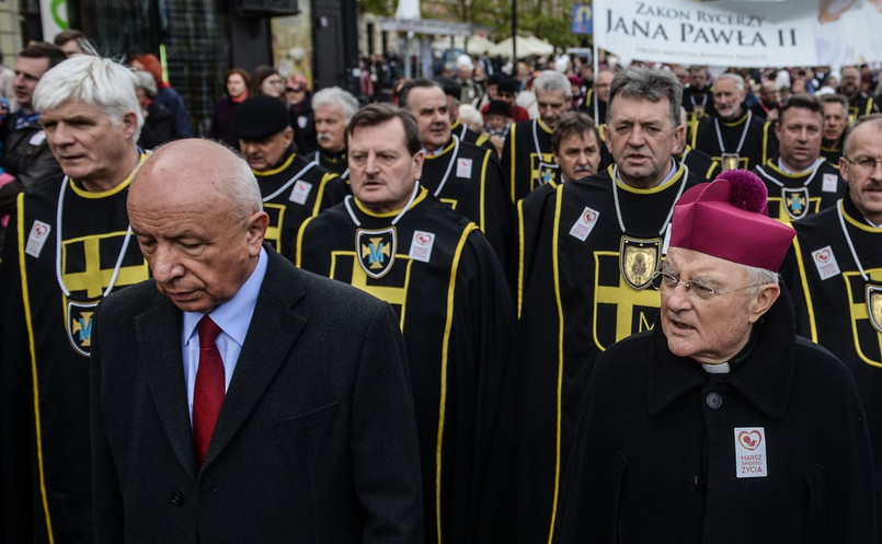 Organizatorami XI Marszu Świętości Życia były Archidiecezja Warszawska oraz Diecezja Warszawsko-Praska. Tradycyjnie marsz poprzedziły msze święte sprawowane w obu warszawskich katedrach: św. Jana Chrzciciela na Starym Mieście oraz katedrze św. Floriana na Pradze.