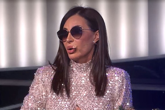 NEZAPAMĆENI HAOS U "ZVEZDAMA GRANDA" Ceca i Snežana u žestokom klinču, orio se studio: Ražnatovićeva u besu ućutkivala i Milija