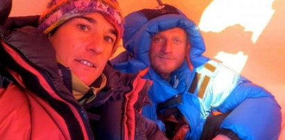 Bielecki i Urubko potwierdzają: Mackiewicz i Revol zdobyli szczyt. Wyprawa na K2 będzie kontynuowana