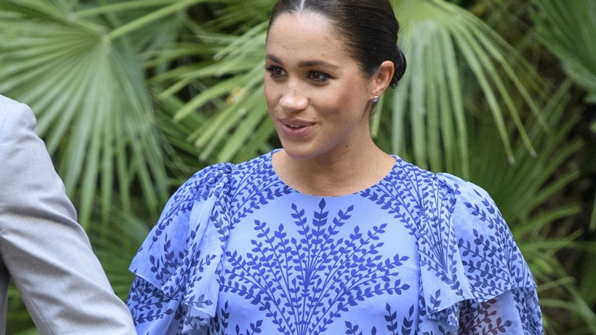 Meghan Markle zachwyca ciążowymi stylizacjami. Sukienki Meghan Markle