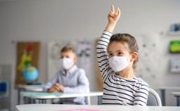 Cios w resortowe korepetycje: Podział pieniędzy na lekcje wyrównawcze dla uczniów zbyt skomplikowany