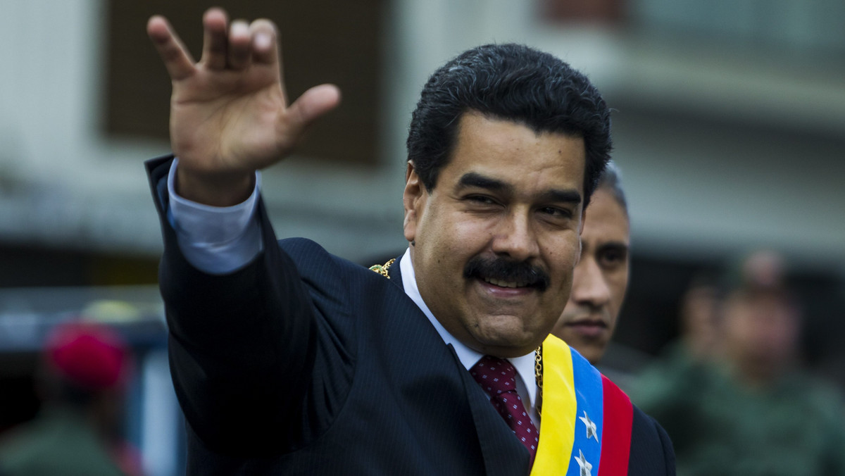 Prezydent Wenezueli Nicolas Maduro twierdzi, że popularne telenowele mają wpływ na wzrost przestępczości w kraju. Jego zdaniem rozpowszechniają wśród młodych ludzi złe wartości i przedstawiają w korzystnym świetne przemoc i narkotyki - pisze we wtorek agencja AP.
