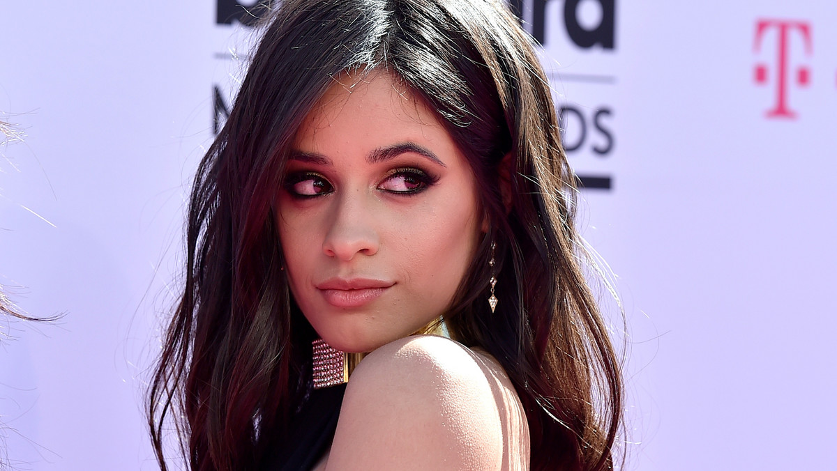 Camila Cabello odeszła z Fifth Harmony. Zespół opublikował informację na swoim profilu na Twitterze i dodał, że o decyzji wokalistki został poinformowany przez jej przedstawicieli. Fifth Harmony będzie działało dalej w składzie: Ally Brooke, Normani Kordei, Dinah Jane Hansen i Lauren Jauregui.