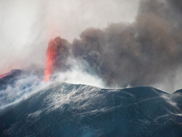 Erupcja Cumbre Viejo