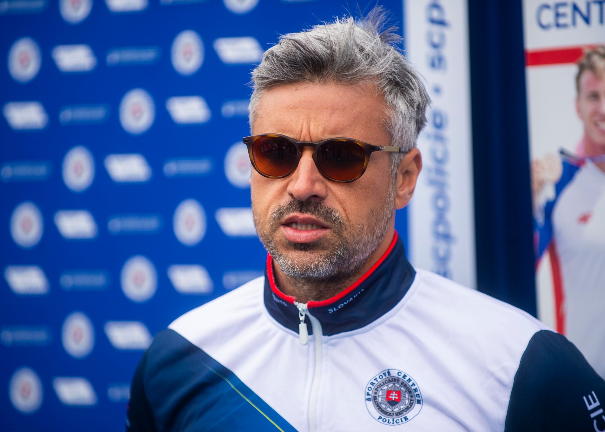 Tréner kanoistov Peter Likér. 