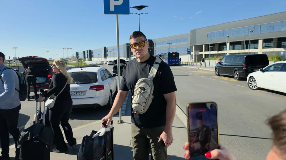 Poznati na aerodromu