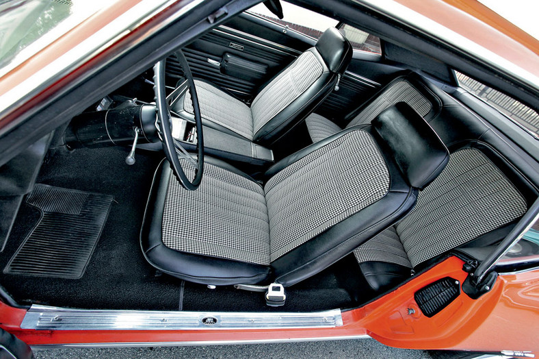Chevrolet Camaro RS/SS 396