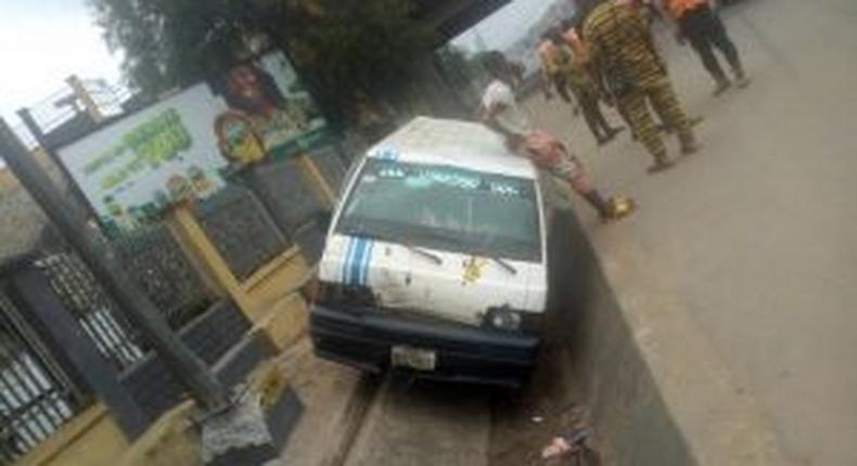 Scene of the accident in Onitsha on Thursday. [NAN]