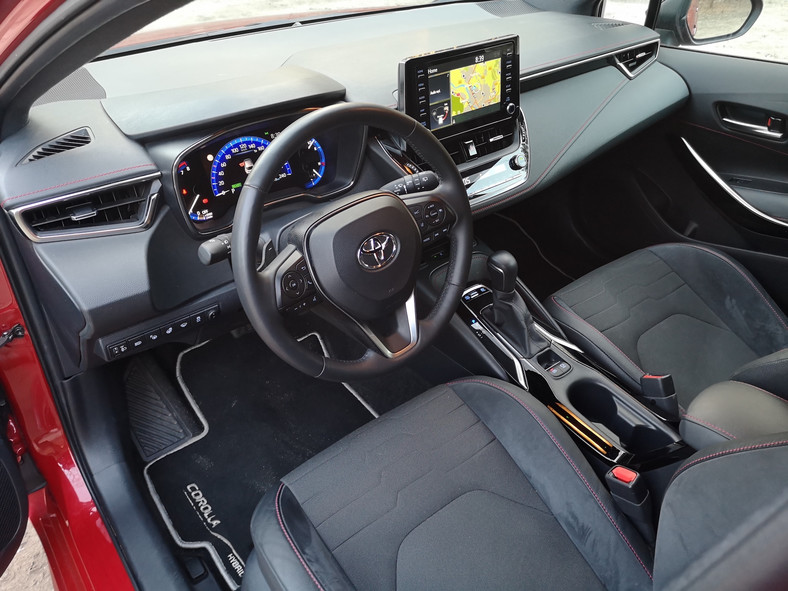 Toyota Corolla 2.0 Hybrid Dynamic Force