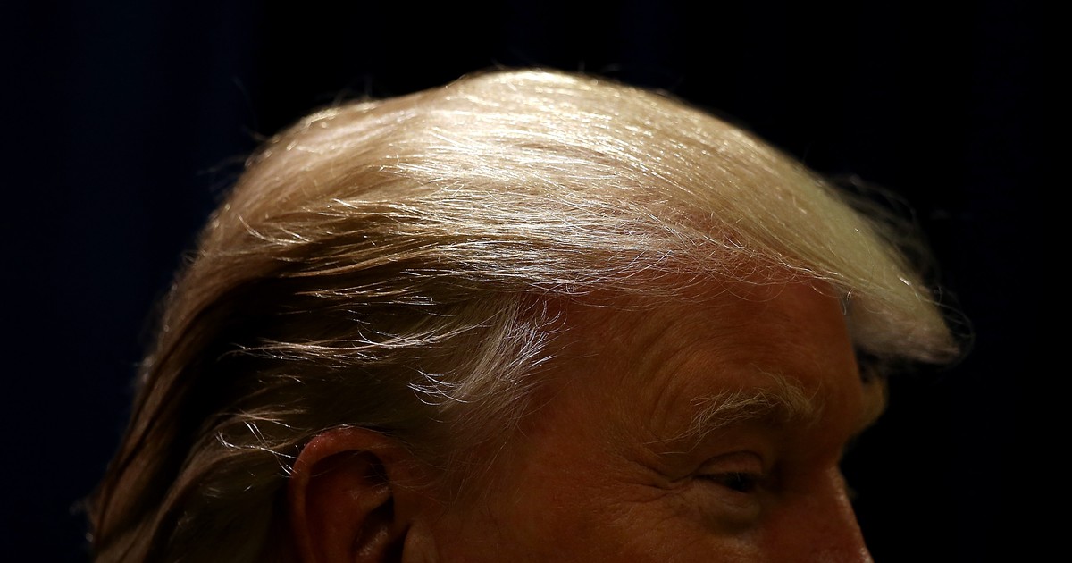 Prysznice na celowniku Donalda Trumpa. "Lubię zadbać o swoje piękne włosy"