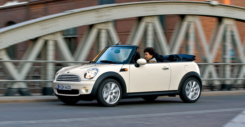 Detroit 2009: premiera światowa Mini Cabrio