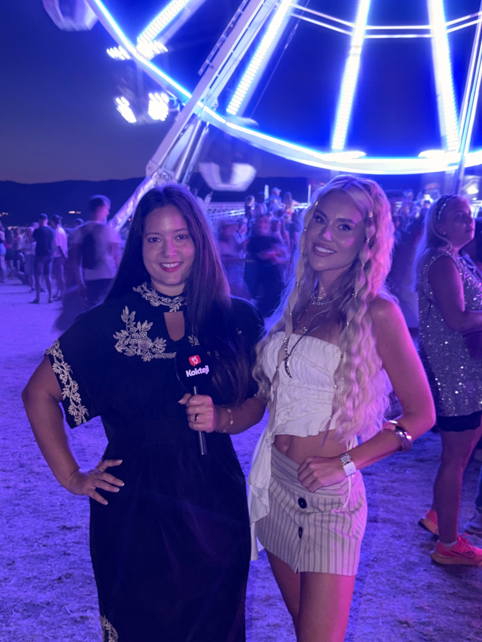 Teri Čikoš a Laura Vizváryová na festivale Lovestream.