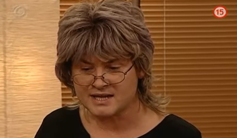 Peter Batthyány ako teta Márgit. 