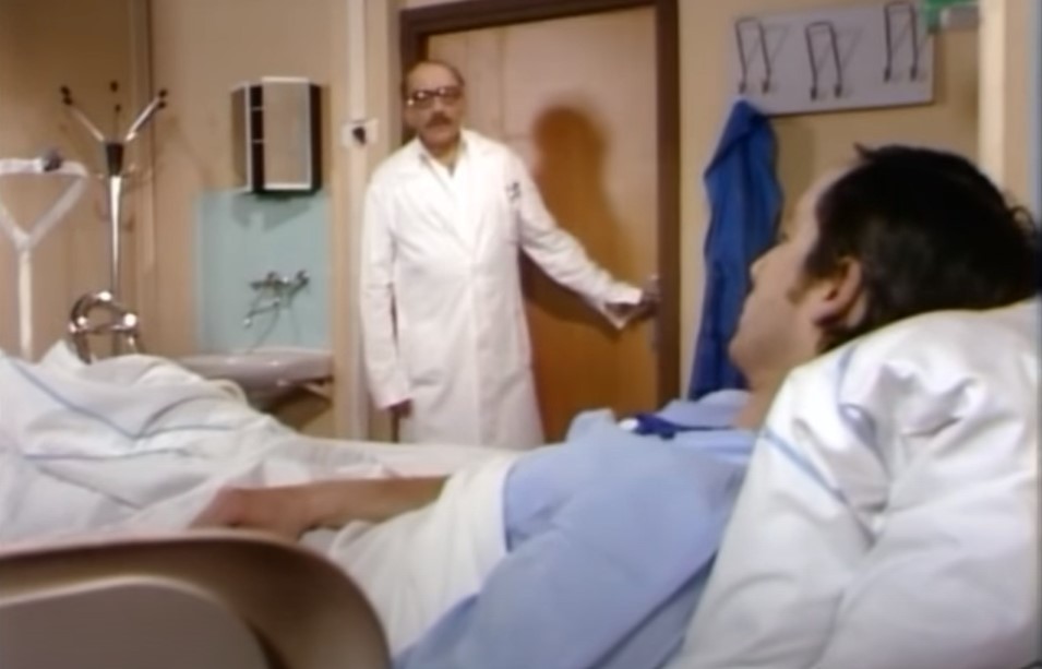 Vari najväčšiu popularitu mu priniesla úloha doktora Štrosmajera v legendárnom seriáli Nemocnica na kraji mesta.