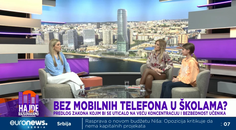 U ovoj školi u Beogradu donet pravilnik o zabrani korišćenja mobilnih telefona
