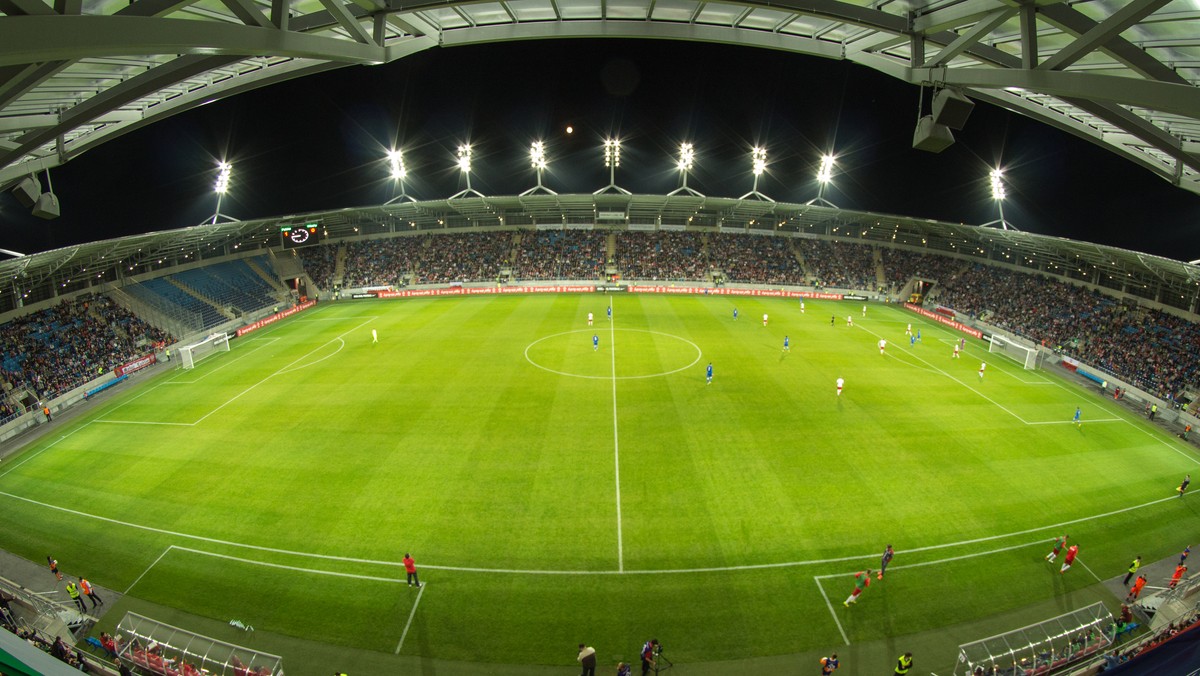 Już za tydzień stadion miejski, na którym zostanie rozegrany mecz otwarcia Euro U-21 2017, zostanie całkowicie przejęty przez UEFA. To jeden wymogów europejskiej federacji, która w ten sposób dba o bezpieczeństwo oraz o jak najwyższy poziom organizacyjny imprezy. Ostatni mecz przed turniejem na Arenie Lublin rozegra Motor Lublin, który walczy o awans do wyższej klasy rozgrywkowej.