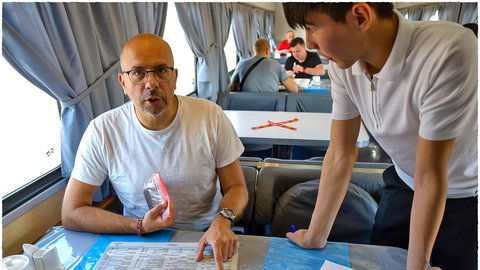 Podróż pociągiem przez Kazachstan. Wygodniejsza niż przez Europę