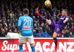 Liga włoska: Napoli nie wykorzystało potknięcia Juventusu. Drużyna Zielińskiego i Milika nie potrafiła pokonać Fiorentiny