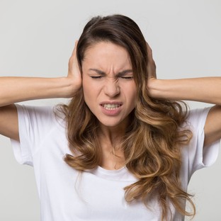 Amikor a rágás és a kanál csörgése idegrohamot vált ki – ilyen az élet miszofóniával