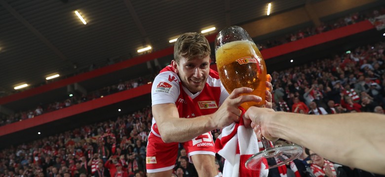 Piwo lało się strumieniemi. Drużyna Gikiewicza awansowała do Bundesligi