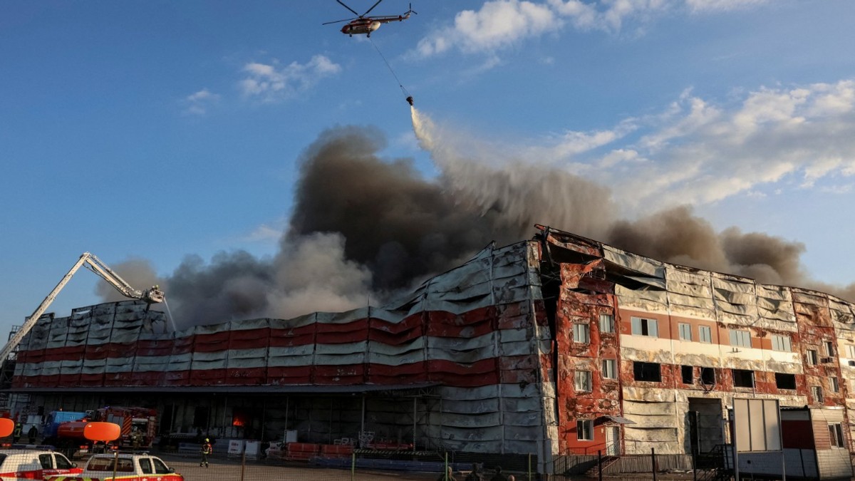 Najnoviji ruski napadi pogodili su i stambene i nestambene objekte, saopštio je gradonačelnik Kijeva | Foto: Reuters