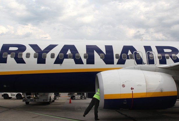 Linie lotnicze Ryanair zanotowały spadek zysków o 29 proc.