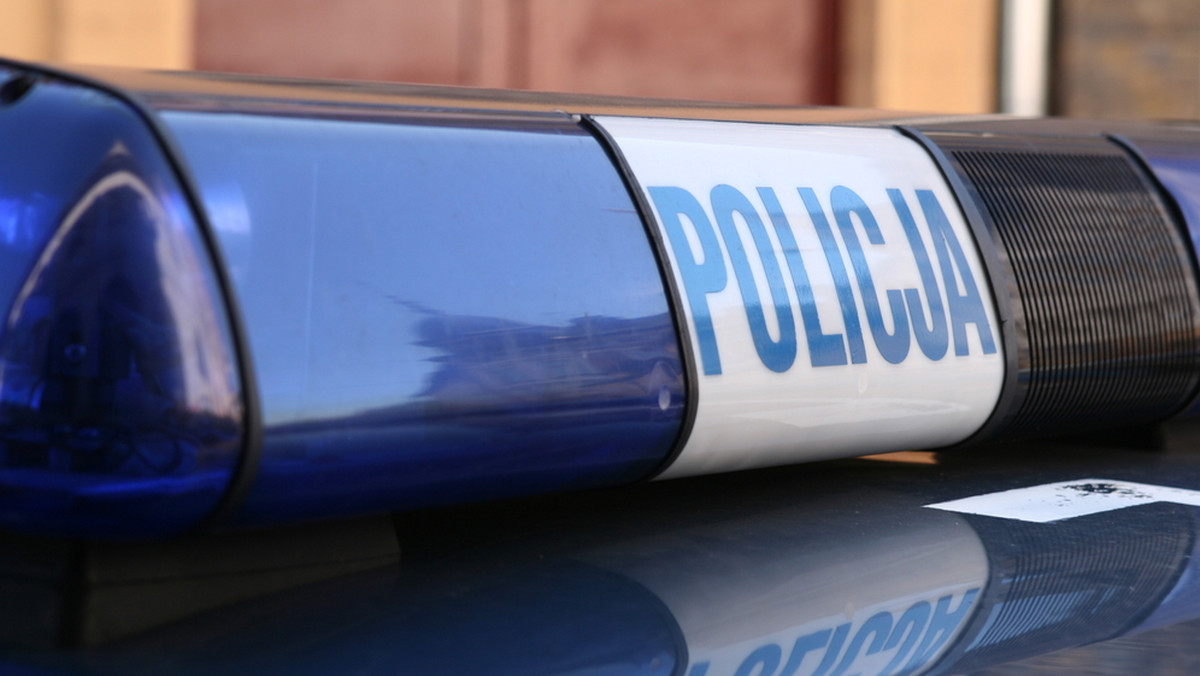 Dramatyczne sceny rozegrały się wczoraj późnym popołudniem na dworcu PKP w Kielcach. 25-letni mieszkaniec Radomia zaatakował nożem 58-letniego mężczyznę. Życiu rannego nic nie zagraża, a napastnika schwytali funkcjonariusze Straży Ochrony Kolei.