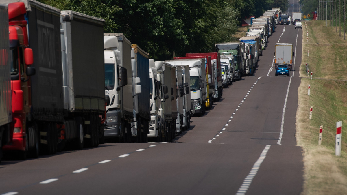 Rolnicy blokują przejścia graniczne z Ukrainą. Ambasador: to cios w plecy