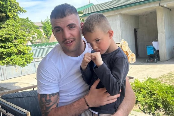 VELJKO RAŽNATOVIĆ SINU SLAVI 6. ROĐENDAN Napravio veliku žur