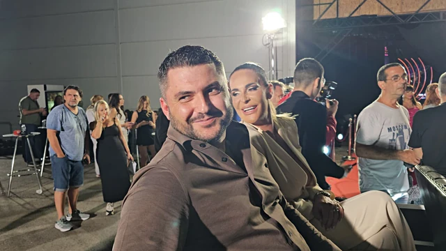 Asminu Durdžiću na današnji dan stigla DIRLJIVA PORUKA, sve što je ikada osetio prema njemu, pretočio u reči: "Gde god da si večeras, mislim na tebe!"