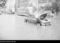 QUIZ. Życie w czasach PRL. Na ostatnim pytaniu wykłada się prawie każdy