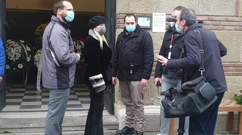 Andrijana na sahrani Džeja