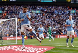 Mahrez z hat-trickiem, Manchester City w finale Pucharu Anglii [WIDEO]