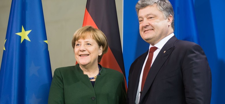 Merkel za przedłużeniem sankcji wobec Rosji. "Na wschodniej Ukrainie umierają żołnierze"