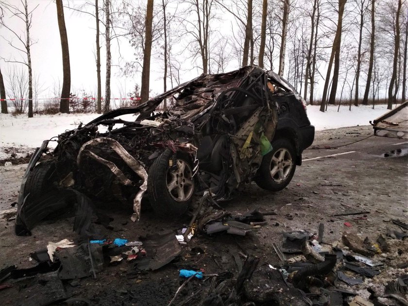 Śmiertelny wypadek na Podlasiu. Toyota zderzyła się z ciężarówką