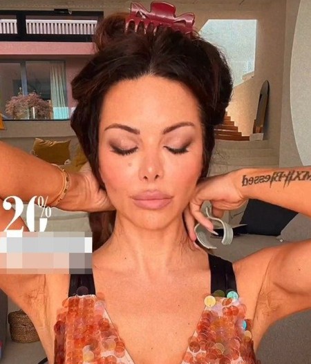 Nikolina Pišek pušta dlake ispod pazuha