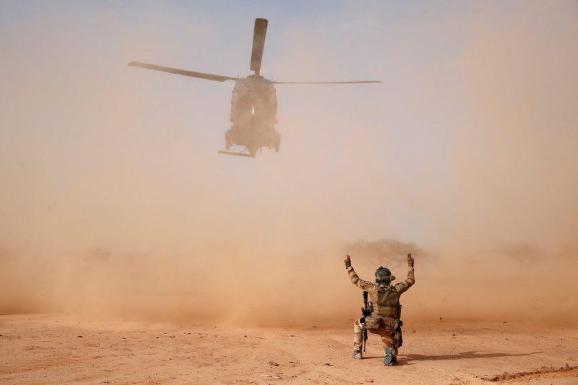 Katastrofa lotnicza w Mali. Nie żyje 13 francuskich żołnierzy