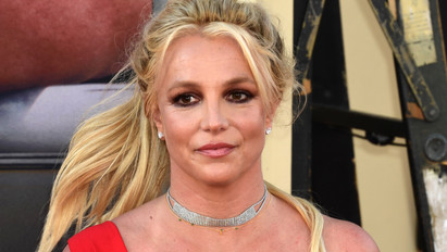 Ha ez nem ő, akkor ki? Rejtélyes meztelen fotó akasztotta ki Britney Spears rajongóit