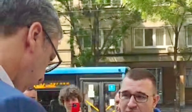 Vučić izašao pred demonstrante
