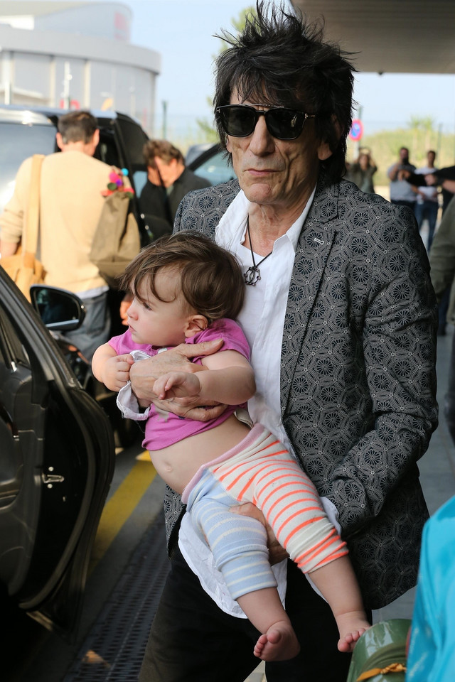 Gitarzysta The Rolling Stones zabrał w trasę żonę i dzieci