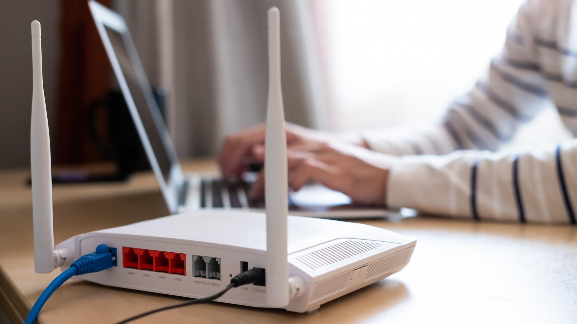 Náhrada káblového internetu cez LTE sieť: Vysoké rýchlosti, štedré FUP a  zaujímavé ceny