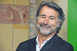 Demokracja poległa w starciu z kapitalizmem