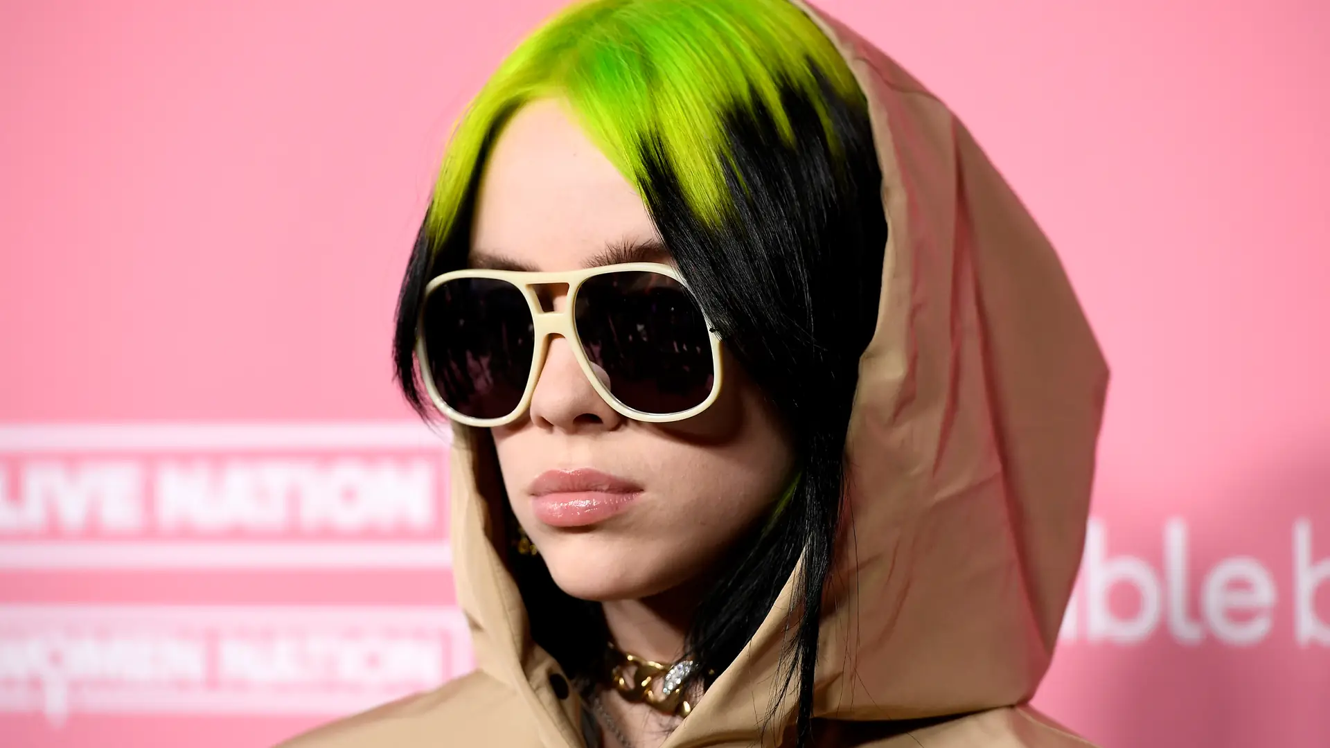 "Po koncercie chciałam skoczyć z okna". Billie Eilish o depresji i myślach samobójczych