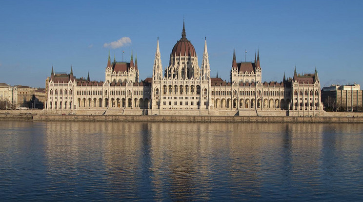 A felmérés eredménye szerint a magyarok 60 százaléka szerete diktátort az ország élére / Illusztráció: Northfoto