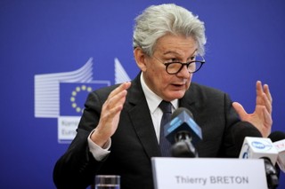 Tusk rozmawiał z unijnym komisarzem o odblokowaniu KPO