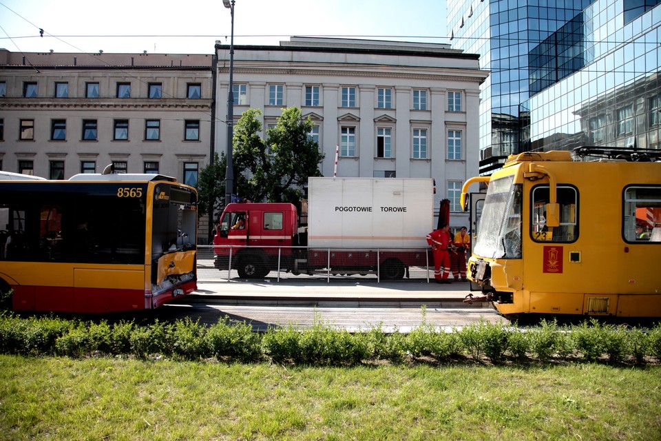 WARSZAWA PLAC BANKOWY WYPADEK