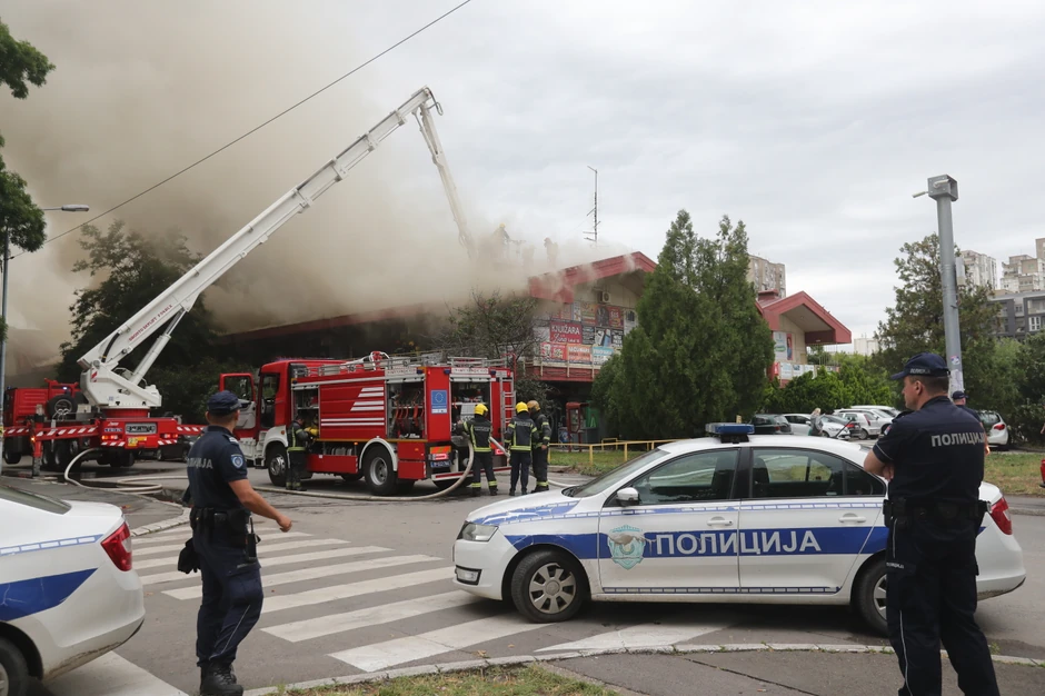 Požar u bloku 45