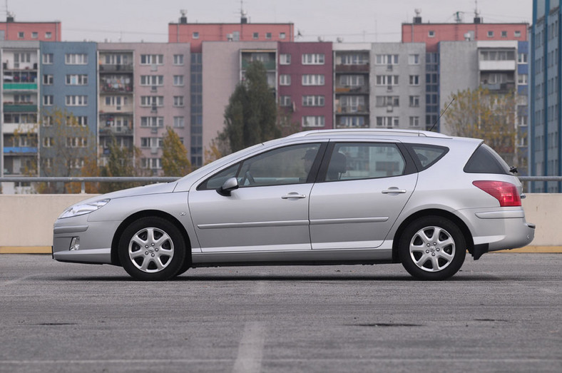 Peugeot 407 SW 2.0: Modne kombi z benzyniakiem